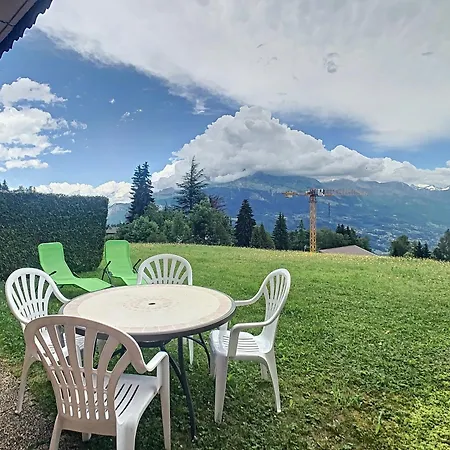 Apartment 2 Pieces Avec Jardin, Pres De - Fr-1-560-33
